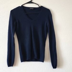 Lord & Taylor 100% cashmere sweater
